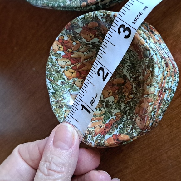 1983 midwest imports bear tin bowls L- (6) S-(17) - Picture 6 of 10